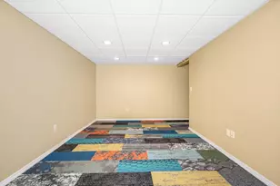 8 Fitzpatrick Cir, Nashua, NH 03063 - Photo 35