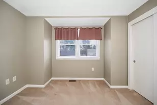 8 Fitzpatrick Cir, Nashua, NH 03063 - Photo 29