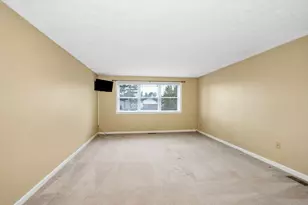 8 Fitzpatrick Cir, Nashua, NH 03063 - Photo 21