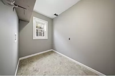 70 Pleasant St, Lowell, MA 01852 - Photo 7