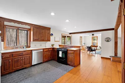 212 Taylor Rd, Stow, MA 01775 - Photo 9