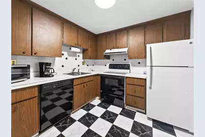 1321 Worcester Rd #506, Framingham, MA 01701 - Photo 7