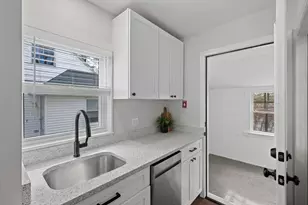 22 Shirley Ln, Shrewsbury, MA 01545 - Photo 7