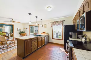 595 Old Westport Rd, Dartmouth, MA 02747 - Photo 5