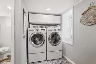 206 Russell St, Woburn, MA 01801 - Photo 33