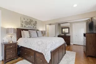 206 Russell St, Woburn, MA 01801 - Photo 19