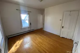 11 Snow St, Boston, MA 02135 - Photo 3