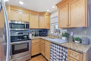 102 Corey Colonial, Agawam, MA 01001 - Photo 11