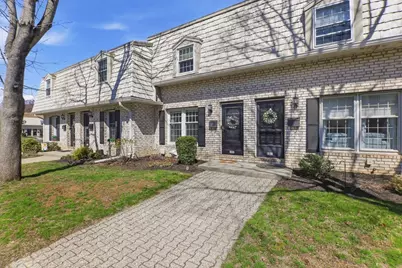 102 Corey Colonial #102, Agawam, MA 01001 - Photo 3