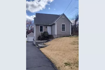 26 Hayre St, Westfield, MA 01085 - Photo 3