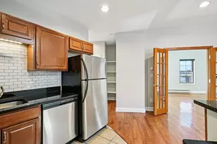 1 Pembroke St, Chelsea, MA 02150 - Photo 17