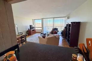 60 Babcock St, Brookline, MA 02446 - Photo 5