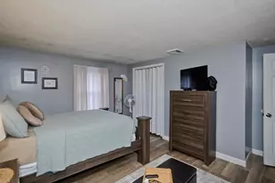 93 Pendleton Ave, Springfield, MA 01109 - Photo 13