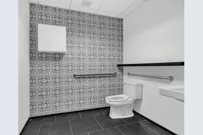 999 Massachusetts Ave #Right, Cambridge, MA 02138 - Photo 19