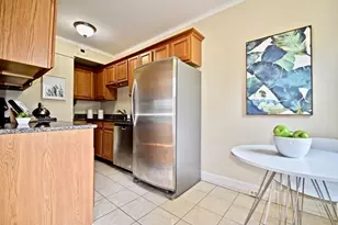 1454 Beacon St, Brookline, MA 02446 - Photo 11