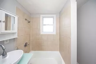 92 Green Hill Pkwy, Worcester, MA 01605 - Photo 17