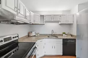 314 Riverside Ave, Medford, MA 02155 - Photo 9