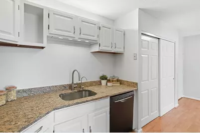 314 Riverside Ave #408, Medford, MA 02155 - Photo 11