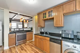 1742 Commonwealth Ave, Boston, MA 02135 - Photo 15