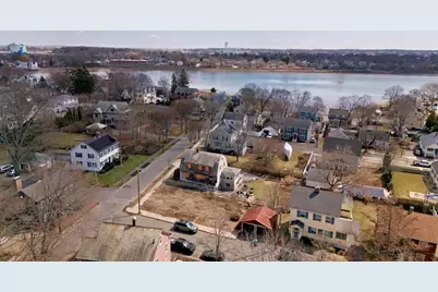 35 Felt St, Salem, MA 01970 - Photo 5