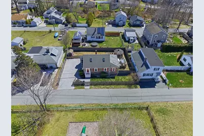 52 Worthen St, Swansea, MA 02777 - Photo 37