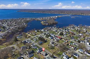 52 Worthen St, Swansea, MA 02777 - Photo 35