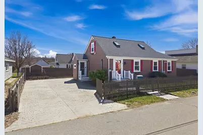 52 Worthen St, Swansea, MA 02777 - Photo 3