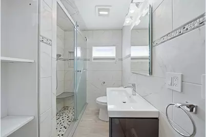 52 Worthen St, Swansea, MA 02777 - Photo 17