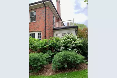 108 Crowninshield, Brookline, MA 02446 - Photo 7