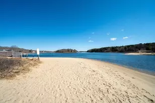 10 Knollwood Dr, Falmouth, MA 02536 - Photo 37