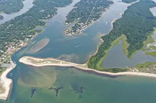 10 Knollwood Dr, Falmouth, MA 02536 - Photo 39