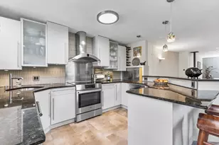 409 Haverhill St, Reading, MA 01867 - Photo 11