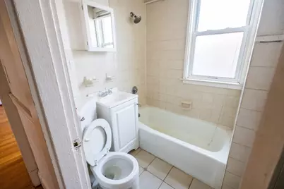 26 Pearl St #3, Somerville, MA 02145 - Photo 3