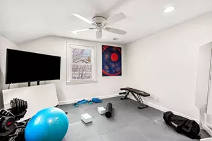 6 Crawford Dr, Woburn, MA 01801 - Photo 17