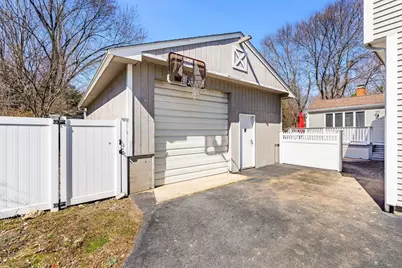 6 Crawford Dr, Woburn, MA 01801 - Photo 3