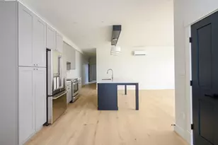 21 Tanglewood Rd, Boston, MA 02124 - Photo 5