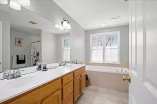 16 Blackstone Ln, Grafton, MA 01560 - Photo 15