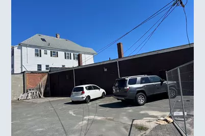 1515 Acushnet Avenue, New Bedford, MA 02746 - Photo 13