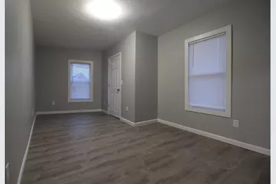 125 Grove St, Clinton, MA 01510 - Photo 27