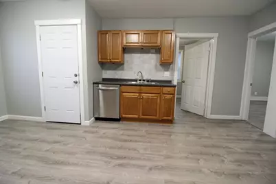 125 Grove St, Clinton, MA 01510 - Photo 5