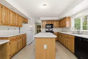 50 Highland St, Taunton, MA 02780 - Photo 3