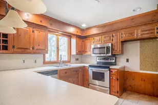 252 Pinewood Dr, Longmeadow, MA 01106 - Photo 5