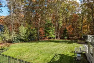 199 Country Rd, Weston, MA 02493 - Photo 25