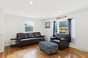 21 Heritage Cir, Falmouth, MA 02536 - Photo 9