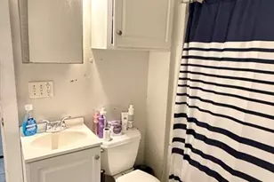 70 Vale St, Worcester, MA 01604 - Photo 13