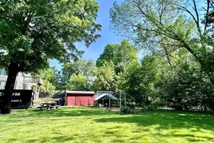 10 Franklin St, Medway, MA 02053 - Photo 31