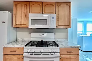 10 Franklin St, Medway, MA 02053 - Photo 17