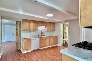 10 Franklin St, Medway, MA 02053 - Photo 13