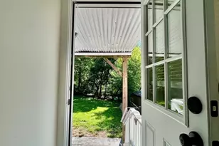 10 Franklin St, Medway, MA 02053 - Photo 25