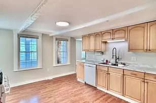 10 Franklin St, Medway, MA 02053 - Photo 15